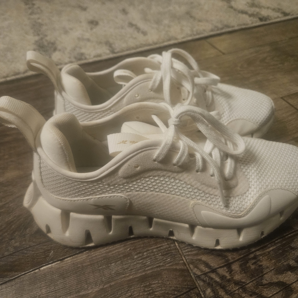 Reebok White Athletic Shoes